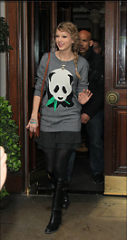 Celebrity Photo: Taylor Swift
1586x3000 859 kb
Viewed 3 times
@BestEyeCandy.com