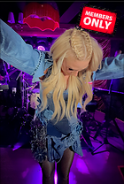 Celebrity Photo: Gwen Stefani
1980x2941 2.3 mb
Viewed 0 times
@BestEyeCandy.com