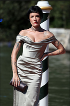 Celebrity Photo: Halsey
1200x1800   180 kb
Viewed 10 times
@BestEyeCandy.com