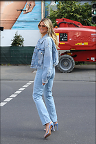 Celebrity Photo: Heidi Klum
2362x3543 783 kb
Viewed 32 times
@BestEyeCandy.com