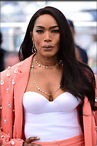 Celebrity Photo: Angela Bassett
1200x1800 243 kb
Viewed 16 times
@BestEyeCandy.com