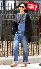 Celebrity Photo: Vanessa Hudgens
1322x2216 1.6 mb
Viewed 1 time
@BestEyeCandy.com