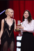 Celebrity Photo: Anya Taylor-Joy
2037x3055 466 kb
Viewed 3 times
@BestEyeCandy.com