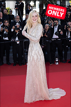 Celebrity Photo: Elle Fanning
2333x3500 1.9 mb
Viewed 1 time
@BestEyeCandy.com