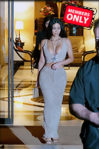 Celebrity Photo: Kimberly Kardashian
2200x3300 2.6 mb
Viewed 0 times
@BestEyeCandy.com
