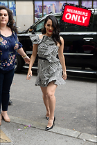 Brie Bella nikki Bella and her sister are photographed arriving at the NBC Studios in New York City 16.05.2018 x22
2400x3600 2.2 mb
Viewed 1 time
@BestEyeCandy.com