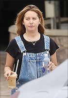 Celebrity Photo: Ashley Tisdale
574x833 183 kb
Viewed 6 times
@BestEyeCandy.com