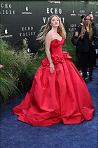 Celebrity Photo: Sydney Sweeney
1365x2048 1.2 mb
Viewed 5 times
@BestEyeCandy.com