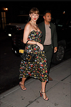 Celebrity Photo: Taylor Swift
667x1000 104 kb
Viewed 14 times
@BestEyeCandy.com