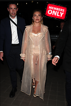 Celebrity Photo: Florence Pugh
3648x5472 1.6 mb
Viewed 0 times
@BestEyeCandy.com