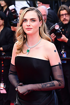 Celebrity Photo: Cara Delevingne
1200x1800 201 kb
Viewed 18 times
@BestEyeCandy.com