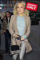 Kelli Berglund leaves after a Now Apocalypse promo at MTV studios in Times Square NYC 28.02..20.2019
2133x3200 2.5 mb
Viewed 1 time
@BestEyeCandy.com