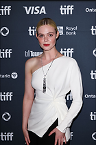 Celebrity Photo: Elle Fanning
1200x1799 193 kb
Viewed 8 times
@BestEyeCandy.com