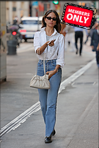 Celebrity Photo: Eiza Gonzalez
2333x3500 3.0 mb
Viewed 0 times
@BestEyeCandy.com