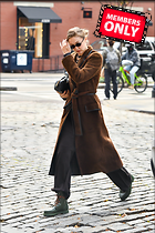 Celebrity Photo: Gigi Hadid
2000x3000 3.2 mb
Viewed 0 times
@BestEyeCandy.com