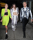 Barbara Palvin going to a Bleach London event in LA 7.7.21
634x760 372 kb
Viewed 7 times
@BestEyeCandy.com