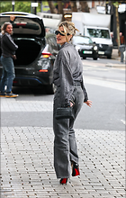 Celebrity Photo: Ashley Roberts
23 Photos
Photoset #723506
@BestEyeCandy.com