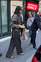 Celebrity Photo: Irina Shayk
1968x2952 1.8 mb
Viewed 0 times
@BestEyeCandy.com