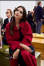 Celebrity Photo: Emily Ratajkowski
1366x2048 930 kb
Viewed 8 times
@BestEyeCandy.com