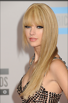 Celebrity Photo: Taylor Swift
2000x3000   780 kb
Viewed 7 times
@BestEyeCandy.com