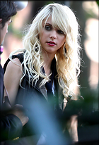 Celebrity Photo: Taylor Momsen
1360x2000 525 kb
Viewed 3 times
@BestEyeCandy.com