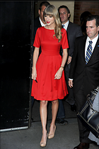 Celebrity Photo: Taylor Swift
2400x3600 1,013 kb
Viewed 3 times
@BestEyeCandy.com