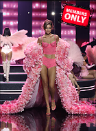 Celebrity Photo: Gigi Hadid
2775x3764 5.4 mb
Viewed 0 times
@BestEyeCandy.com