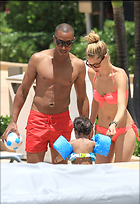 Celebrity Photo: Doutzen Kroes
2057x3000 616 kb
Viewed 5 times
@BestEyeCandy.com