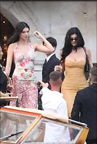 Celebrity Photo: Kylie Jenner
733x1085 479 kb
Viewed 6 times
@BestEyeCandy.com