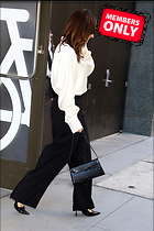 Celebrity Photo: Lily James
2333x3500 1.8 mb
Viewed 0 times
@BestEyeCandy.com