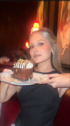 Celebrity Photo: Kelli Berglund
4 Photos
Photoset #703648
@BestEyeCandy.com