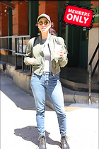 Celebrity Photo: Sarah Silverman
2331x3500 2.2 mb
Viewed 0 times
@BestEyeCandy.com