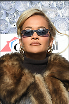 Celebrity Photo: Rita Ora
1365x2048 975 kb
Viewed 2 times
@BestEyeCandy.com