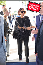 Celebrity Photo: Halle Berry
2333x3500 3.4 mb
Viewed 0 times
@BestEyeCandy.com