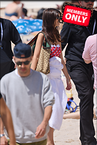 Celebrity Photo: Emily Ratajkowski
4298x6444 2.1 mb
Viewed 1 time
@BestEyeCandy.com