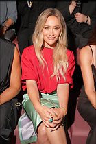 Celebrity Photo: Hilary Duff
1200x1800 310 kb
Viewed 38 times
@BestEyeCandy.com