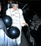 Celebrity Photo: Rihanna
1771x2000 871 kb
Viewed 4 times
@BestEyeCandy.com