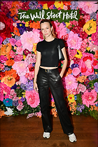 Celebrity Photo: Josephine Skriver
1200x1800 489 kb
Viewed 6 times
@BestEyeCandy.com