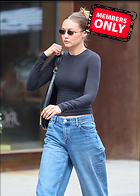 Celebrity Photo: Gigi Hadid
2286x3200 1.8 mb
Viewed 0 times
@BestEyeCandy.com
