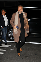 Celebrity Photo: Kevin Costner
2000x3000 867 kb
Viewed 0 times
@BestEyeCandy.com