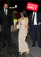 Celebrity Photo: Kimberly Kardashian
2200x3035 1.6 mb
Viewed 0 times
@BestEyeCandy.com