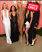 Celebrity Photo: Gisele Bundchen
1658x2048 1.7 mb
Viewed 0 times
@BestEyeCandy.com