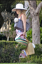 Celebrity Photo: Kate Hudson
7 Photos
Photoset #706446
@BestEyeCandy.com