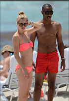 Celebrity Photo: Doutzen Kroes
2051x3000 1.2 mb
Viewed 5 times
@BestEyeCandy.com