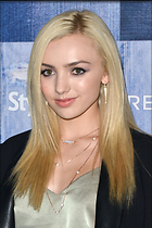 Celebrity Photo: Peyton Roi List
2100x3150 744 kb
Viewed 5 times
@BestEyeCandy.com