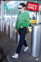 Celebrity Photo: Kendall Jenner
2205x3308 3.0 mb
Viewed 0 times
@BestEyeCandy.com