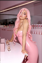 Celebrity Photo: Kylie Jenner
7 Photos
Photoset #725359
@BestEyeCandy.com