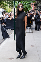 Celebrity Photo: Emily Ratajkowski
1365x2048 954 kb
Viewed 10 times
@BestEyeCandy.com