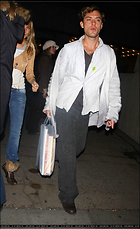 Celebrity Photo: Jude Law
952x1559 224 kb
Viewed 2 times
@BestEyeCandy.com