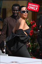 Celebrity Photo: Kimberly Kardashian
2333x3500 2.2 mb
Viewed 1 time
@BestEyeCandy.com
